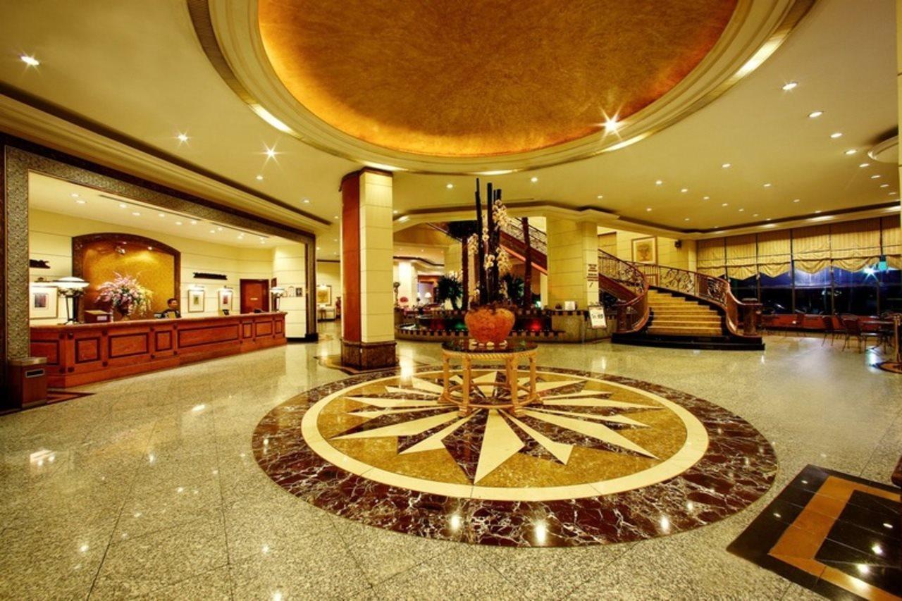Mardhiyyah Hotel And Suites Shah Alam Dış mekan fotoğraf Lobby