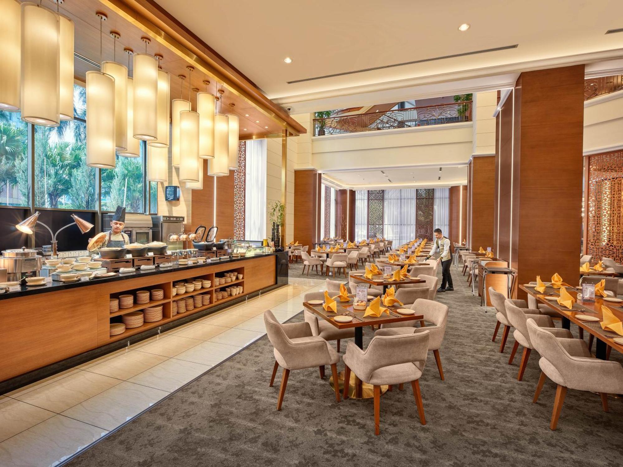 Mardhiyyah Hotel And Suites Shah Alam Dış mekan fotoğraf The restaurant