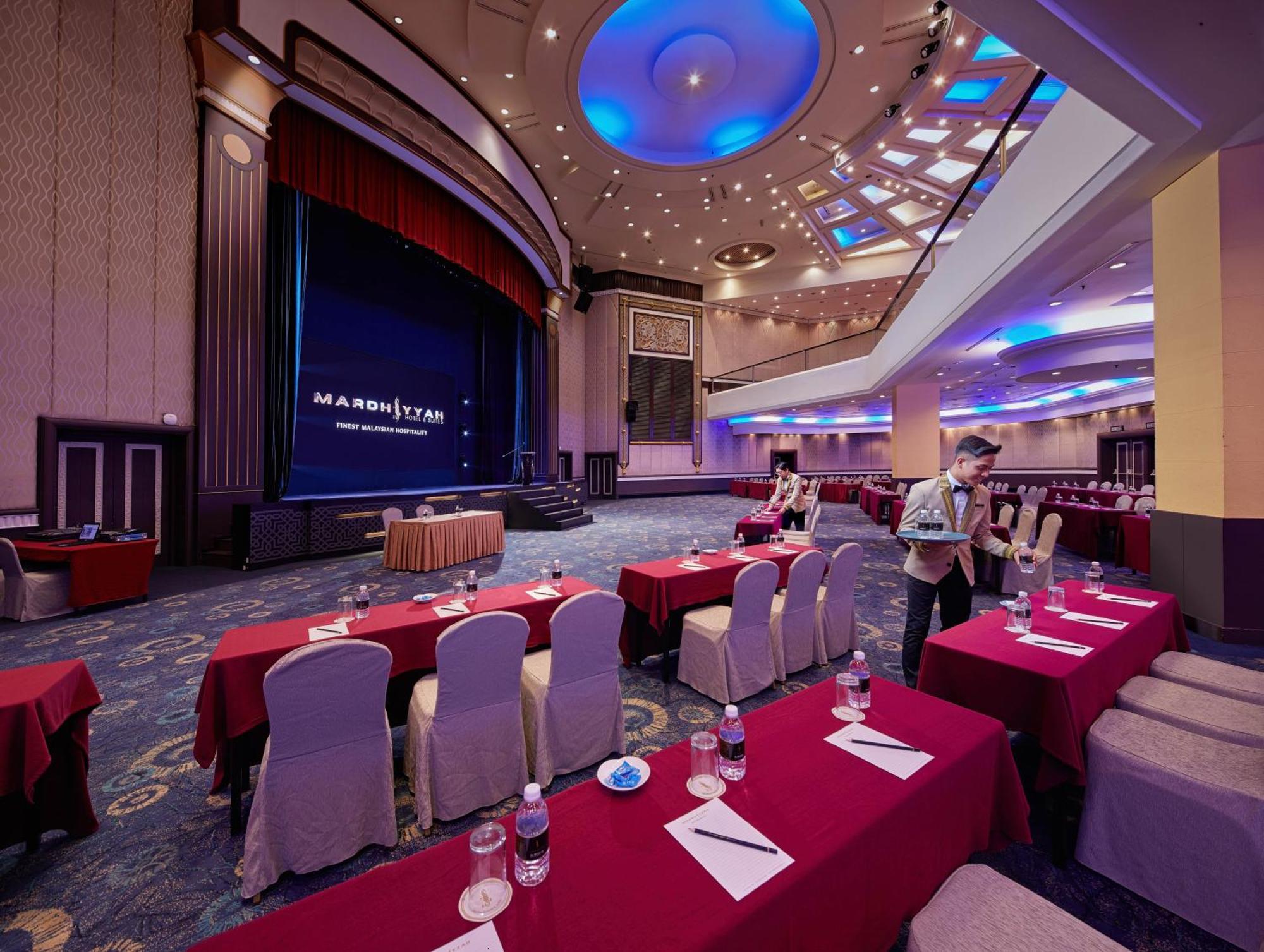 Mardhiyyah Hotel And Suites Shah Alam Dış mekan fotoğraf The Star Performing Arts Centre