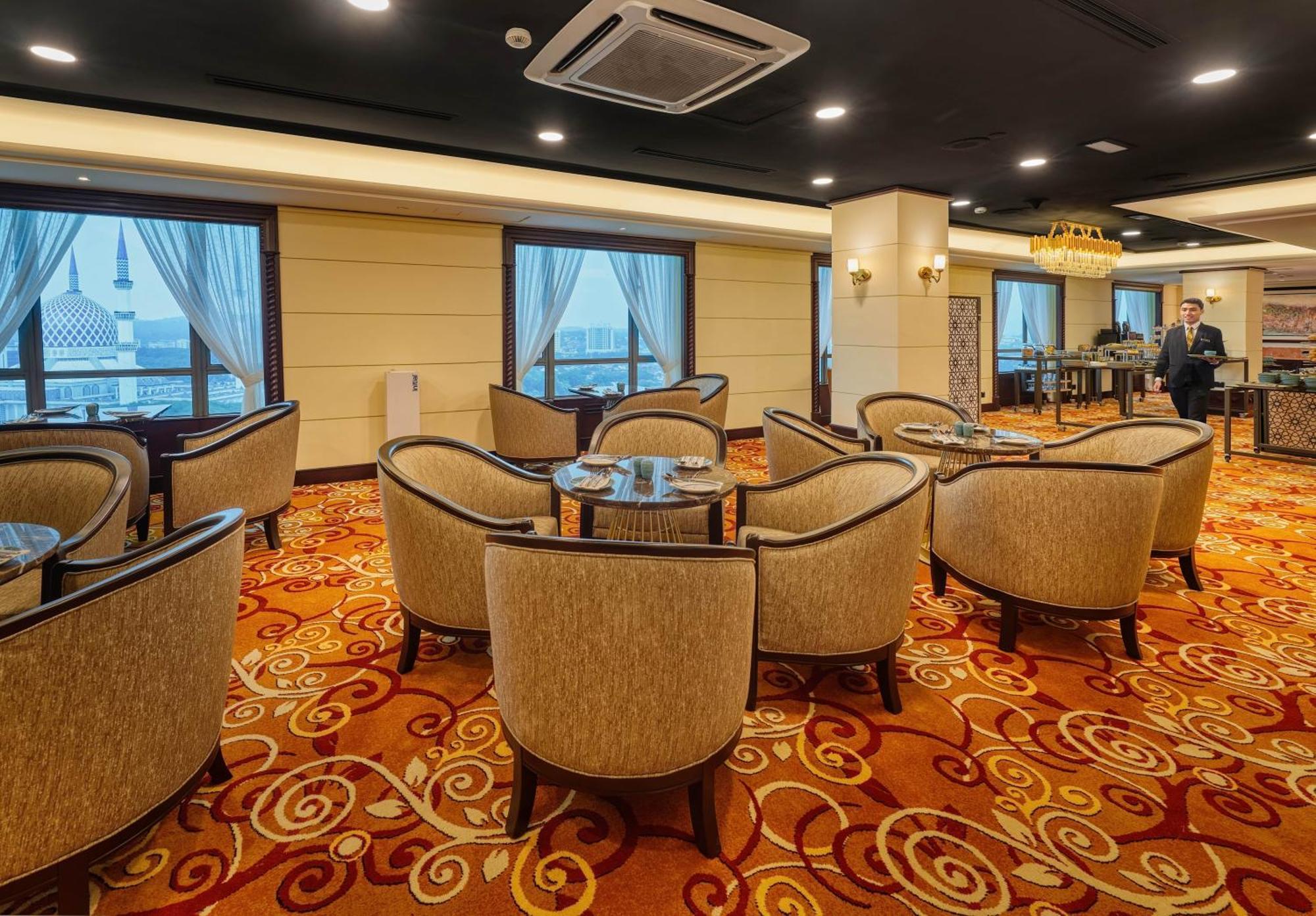Mardhiyyah Hotel And Suites Shah Alam Dış mekan fotoğraf The lounge at the airport