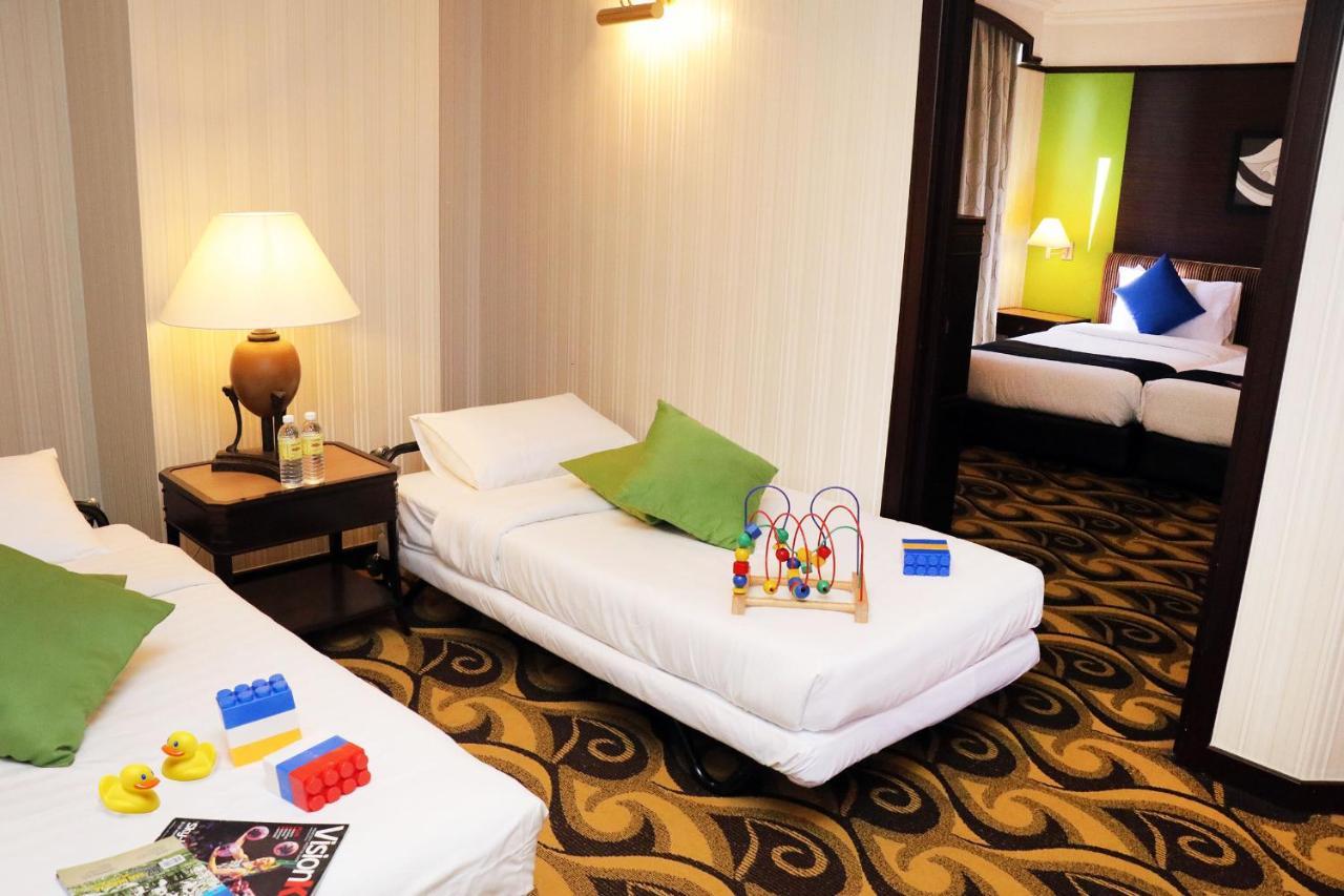 Mardhiyyah Hotel And Suites Shah Alam Dış mekan fotoğraf Family room